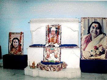 Neeranand Dalhousie- A Pure Vegetarian Hotel Колката Екстериор снимка